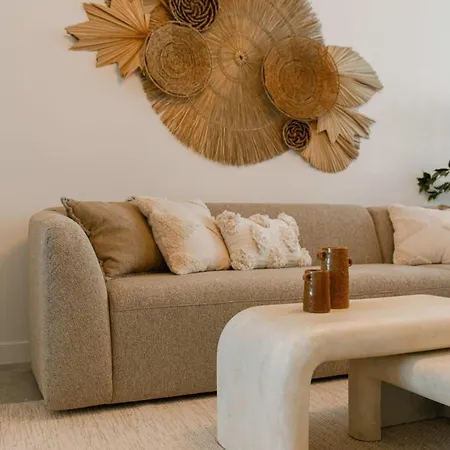 Huswell - Cosy Bohemian Decorated With Terrace Οστένδη